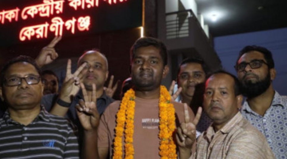 কারামুক্ত হলেন সাংবাদিক শামসুজ্জামান