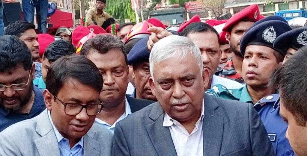 ঝুঁকিপূর্ণ মার্কেটগুলো চিহ্নিত করে দ্রুত ব্যবস্থা নেওয়া হবে: স্বরাষ্ট্রমন্ত্রী