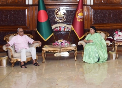 রাষ্ট্রপতির সঙ্গে বঙ্গভবনে স্পিকারের সৌজন্য সাক্ষাৎ
