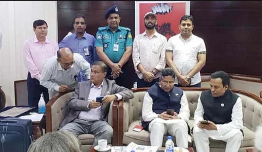 ভারত সফরে গেল আওয়ামী লীগের প্রতিনিধিদল
