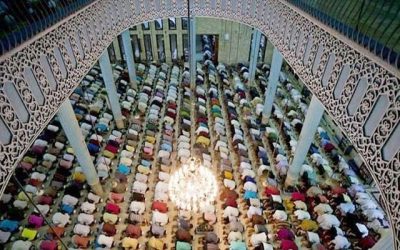 জুমার আজানের পর বেচা-কেনা নিষেধ যে কারণে
