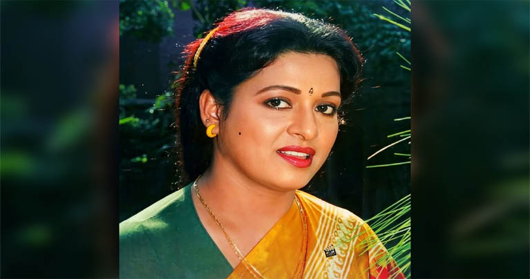 উর্দু সিনেমা দিয়ে ক্যারিয়ার শুরু করছিলেন শাবানা