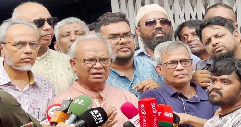জনগণকে নিয়ে রুখে দেয়া হবে নিষিদ্ধ আ.লীগের সন্ত্রাসী কার্যক্রম : রিজভী